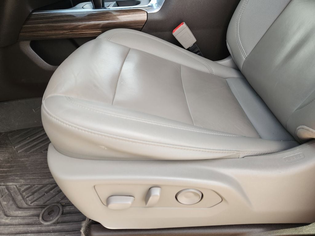 2022 Chevrolet Silverado 1500 4WD Crew Cab Short Bed RST