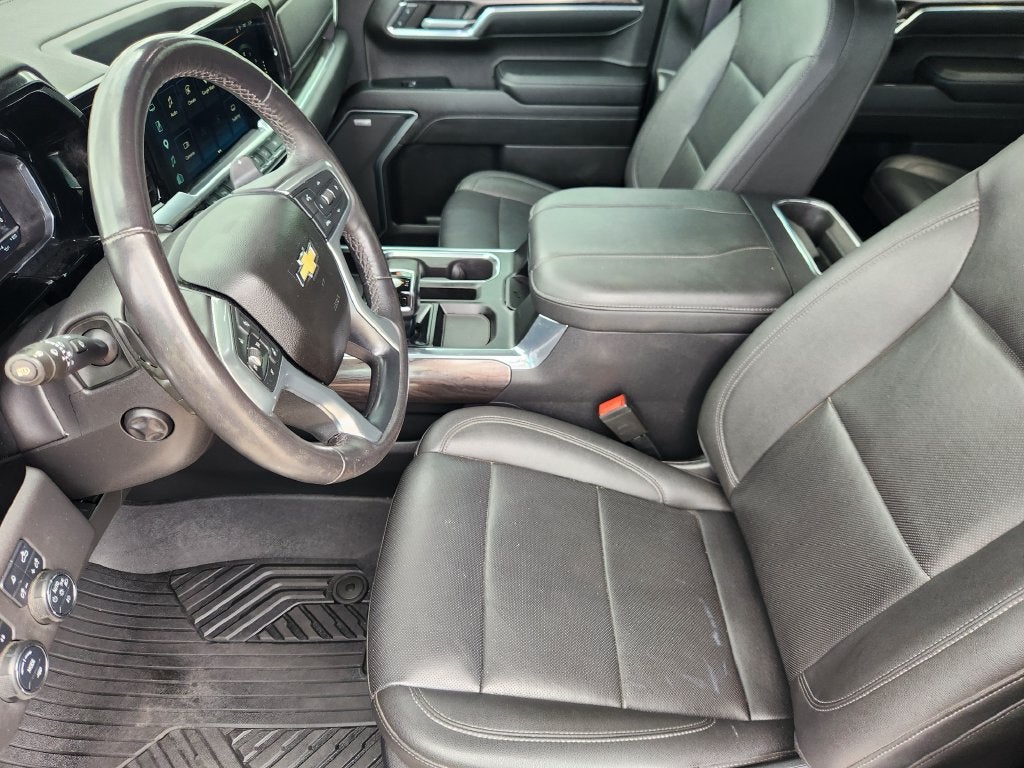 2023 Chevrolet Silverado 1500 4WD Crew Cab Short Bed LTZ