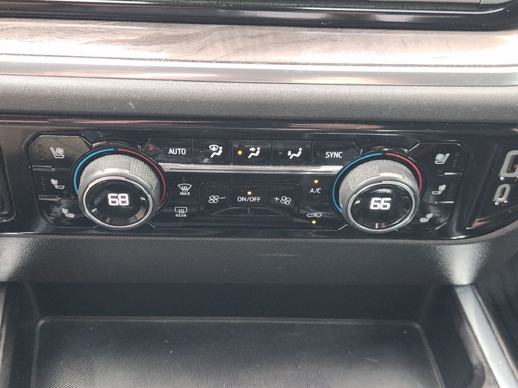 2023 Chevrolet Silverado 1500 4WD Crew Cab Short Bed LTZ