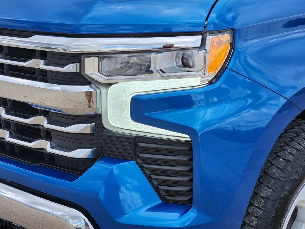 2023 Chevrolet Silverado 1500 4WD Crew Cab Short Bed LTZ