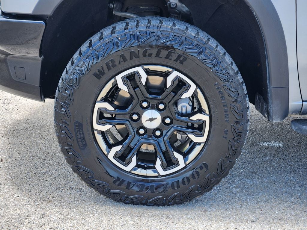 2023 Chevrolet Silverado 1500 4WD Crew Cab Short Bed ZR2