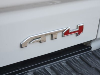 2022 GMC Sierra 1500 Limited 4WD Crew Cab Short Box AT4