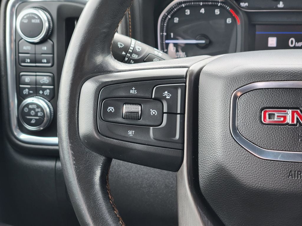 2022 GMC Sierra 1500 Limited 4WD Crew Cab Short Box AT4