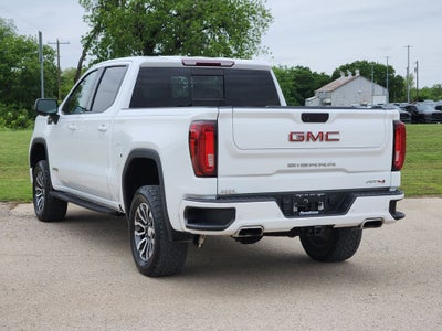 2022 GMC Sierra 1500 Limited 4WD Crew Cab Short Box AT4