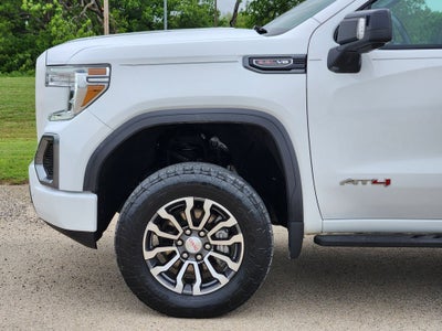 2022 GMC Sierra 1500 Limited 4WD Crew Cab Short Box AT4