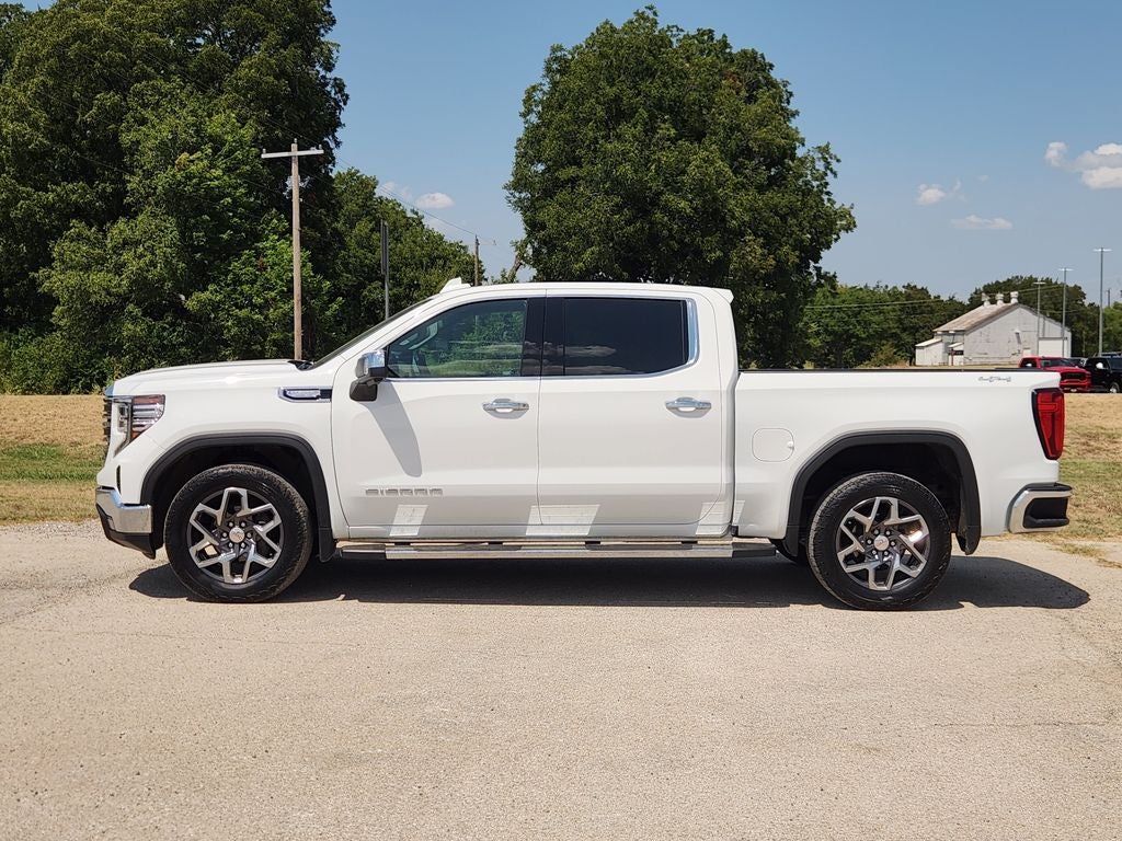 2023 GMC Sierra 1500 4WD Crew Cab Short Box SLT
