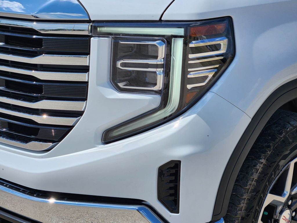 2023 GMC Sierra 1500 4WD Crew Cab Short Box SLT