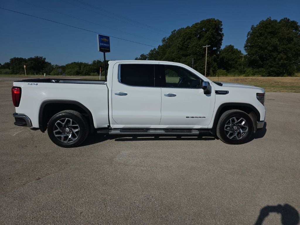 2023 GMC Sierra 1500 4WD Crew Cab Short Box SLT