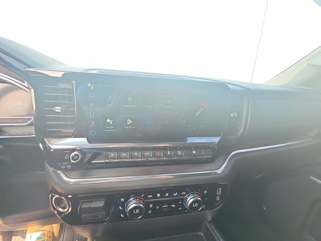 2024 GMC Sierra 1500 4WD Crew Cab Short Box SLT