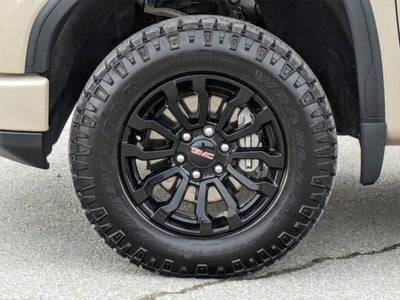 2023 GMC Sierra 1500 4WD Crew Cab Short Box AT4X