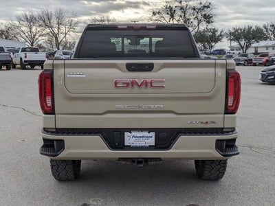 2023 GMC Sierra 1500 4WD Crew Cab Short Box AT4X