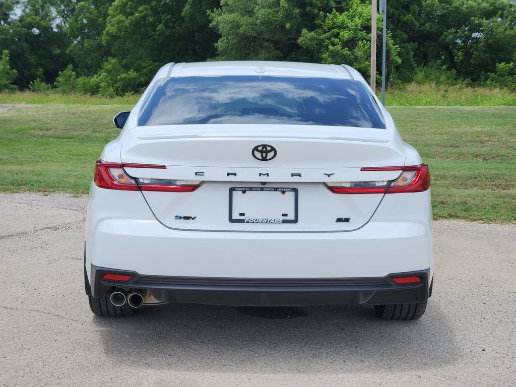 2025 Toyota Camry SE