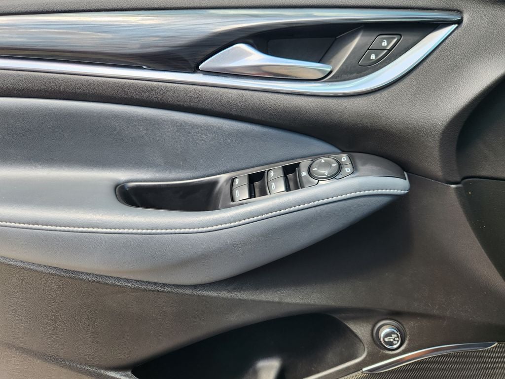 2022 Buick Enclave FWD Essence
