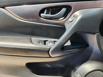 2022 Nissan Rogue Sport S FWD Xtronic CVT