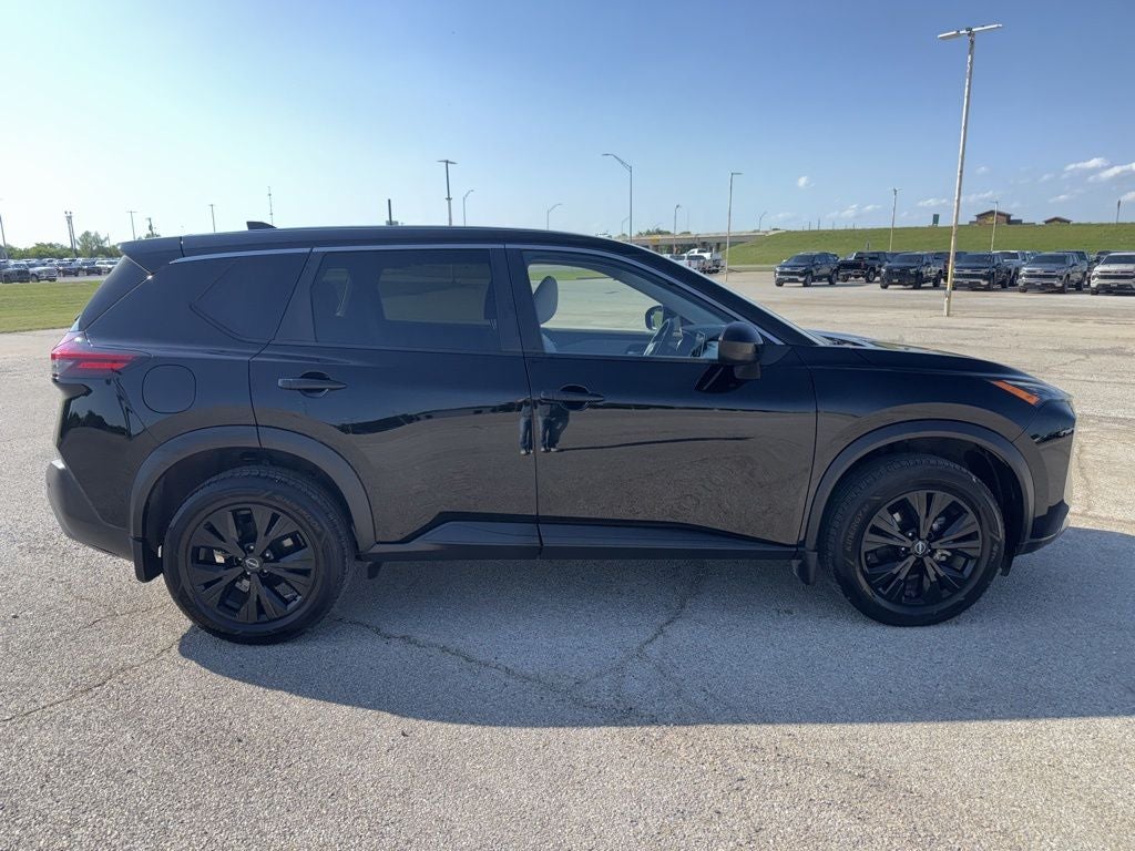 2023 Nissan Rogue SV FWD