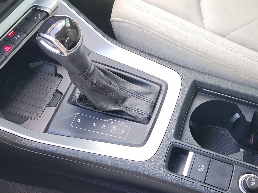2020 Audi Q3 Premium Plus 45 TFSI S line quattro Tiptronic
