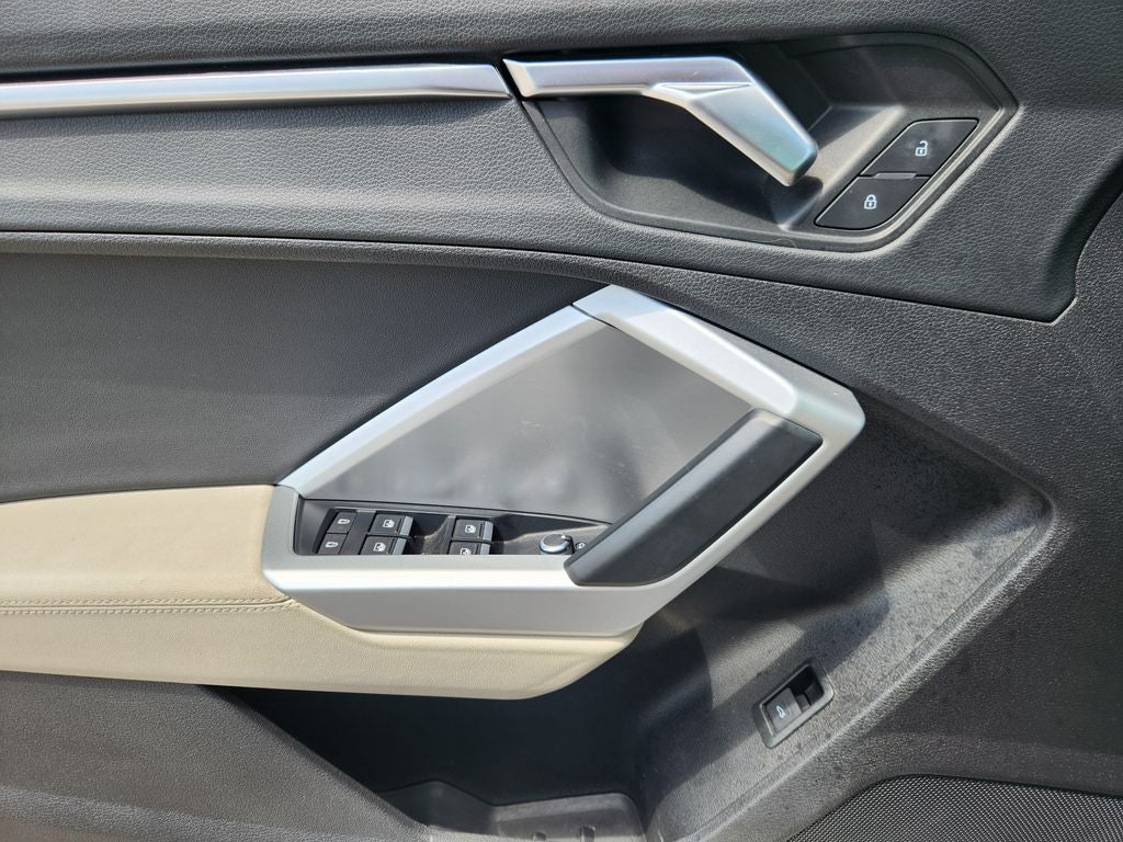 2020 Audi Q3 Premium Plus 45 TFSI S line quattro Tiptronic